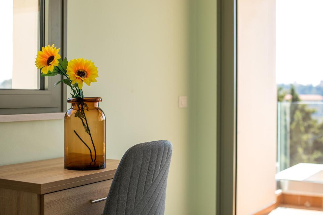 Eden Sunflower - Luxurious Apartment With Sea View Rhodes City Екстер'єр фото